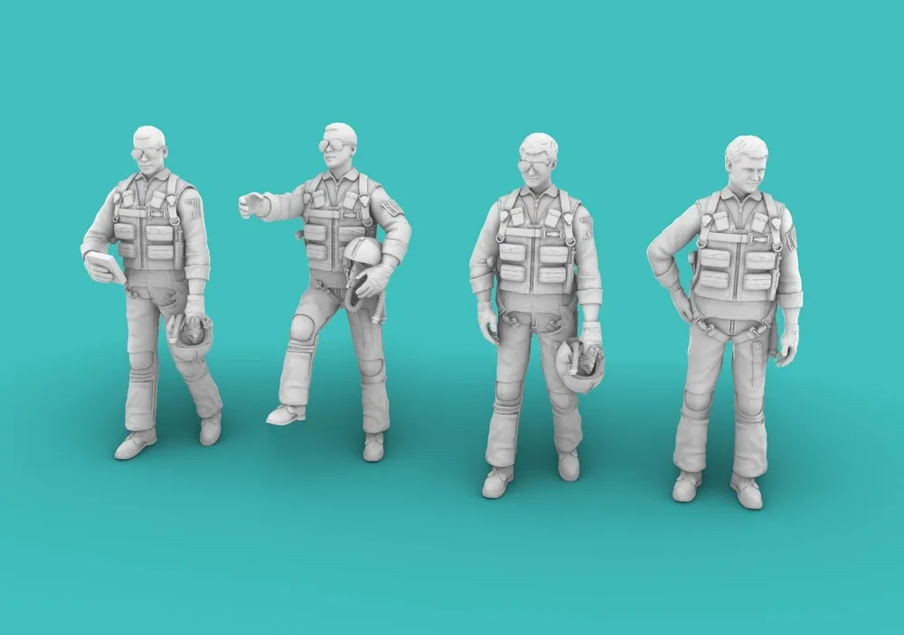 1/144 Vietnam War era American Pilots standing positions (4x pilots)