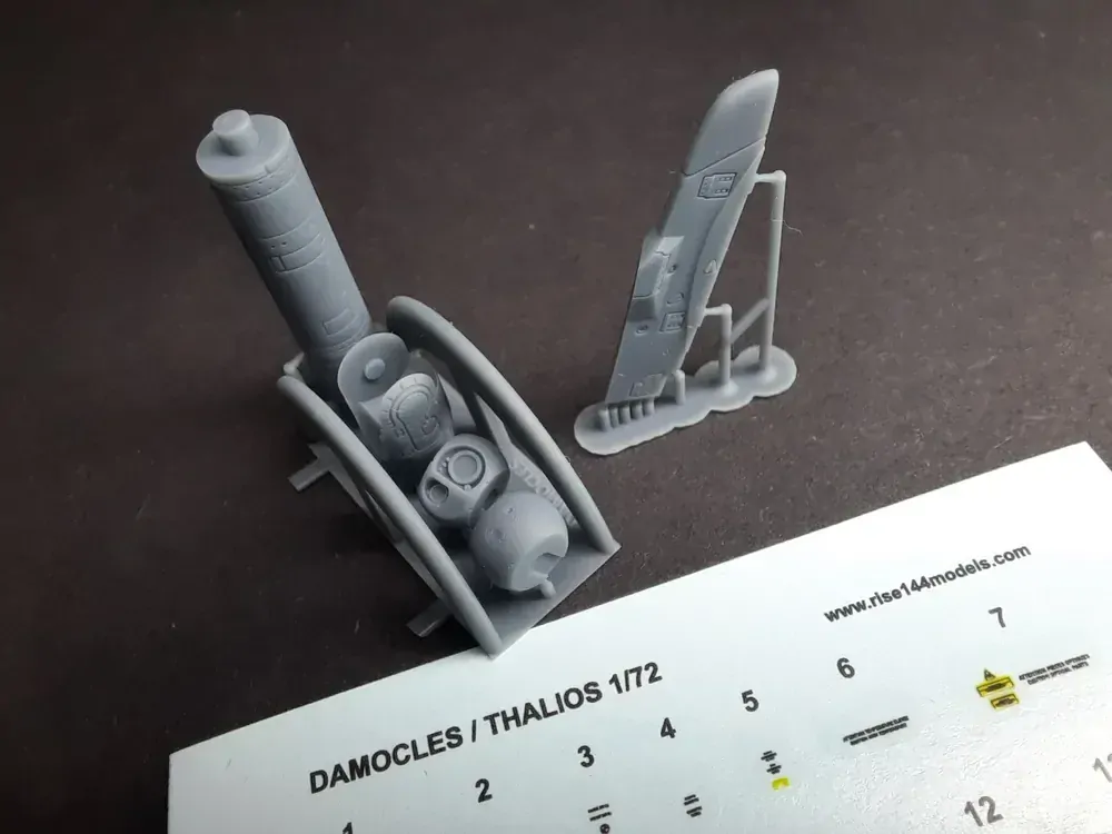 1/72 Damocles targeting pod for rafale with pylon